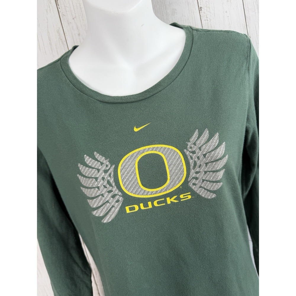 Women's Nike Oregon Ducks Long Sleeve T-Shirt Size L
